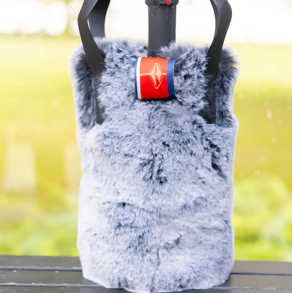 Pretty Rugged Rolling Wine Tote